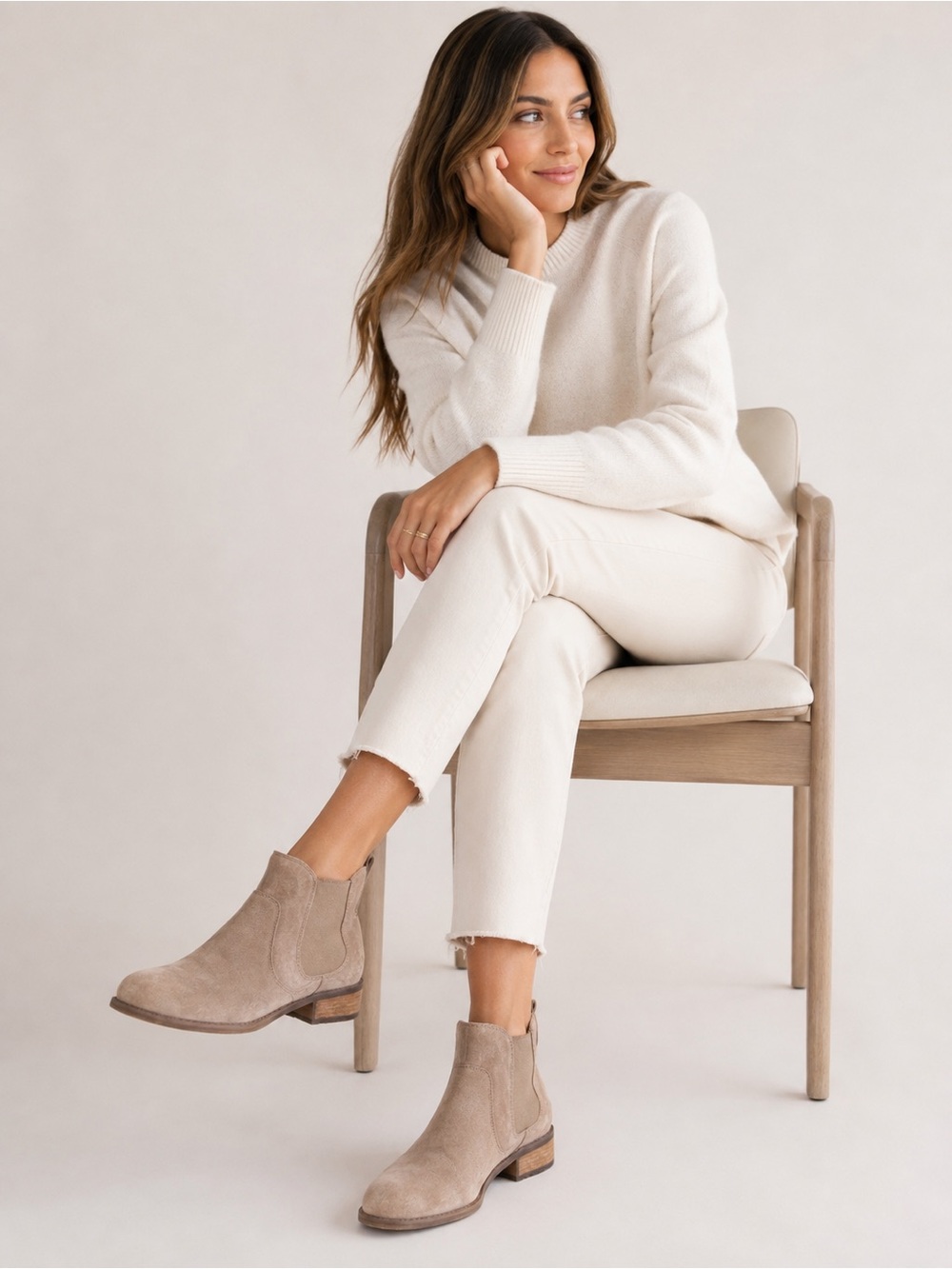 UGG Bonham Chelsea taupe suede ankle boots. Size 8.5